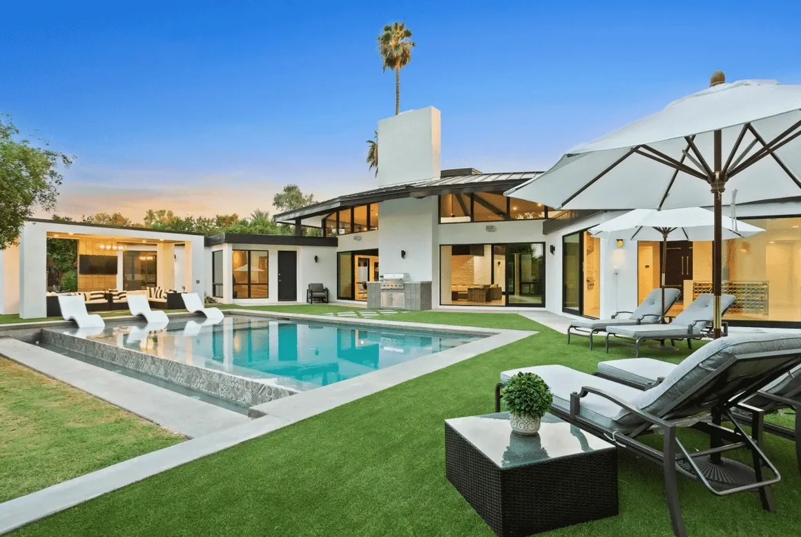 Luxury backyard remodeling design in Reseda